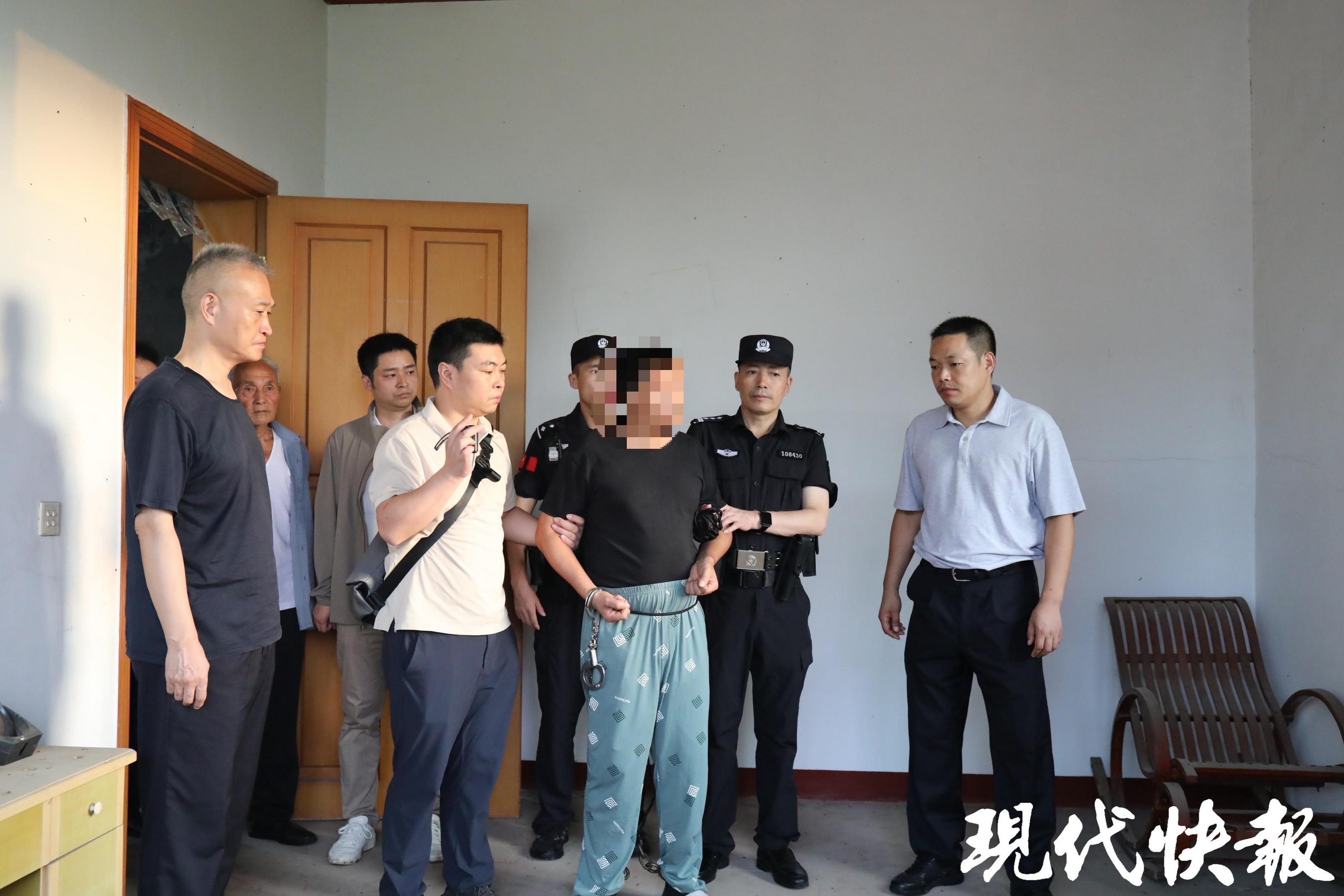 深圳佳兆业攻守兼备对对手施压