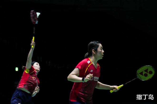 吉林队稳守榜首，轻取对手夺冠