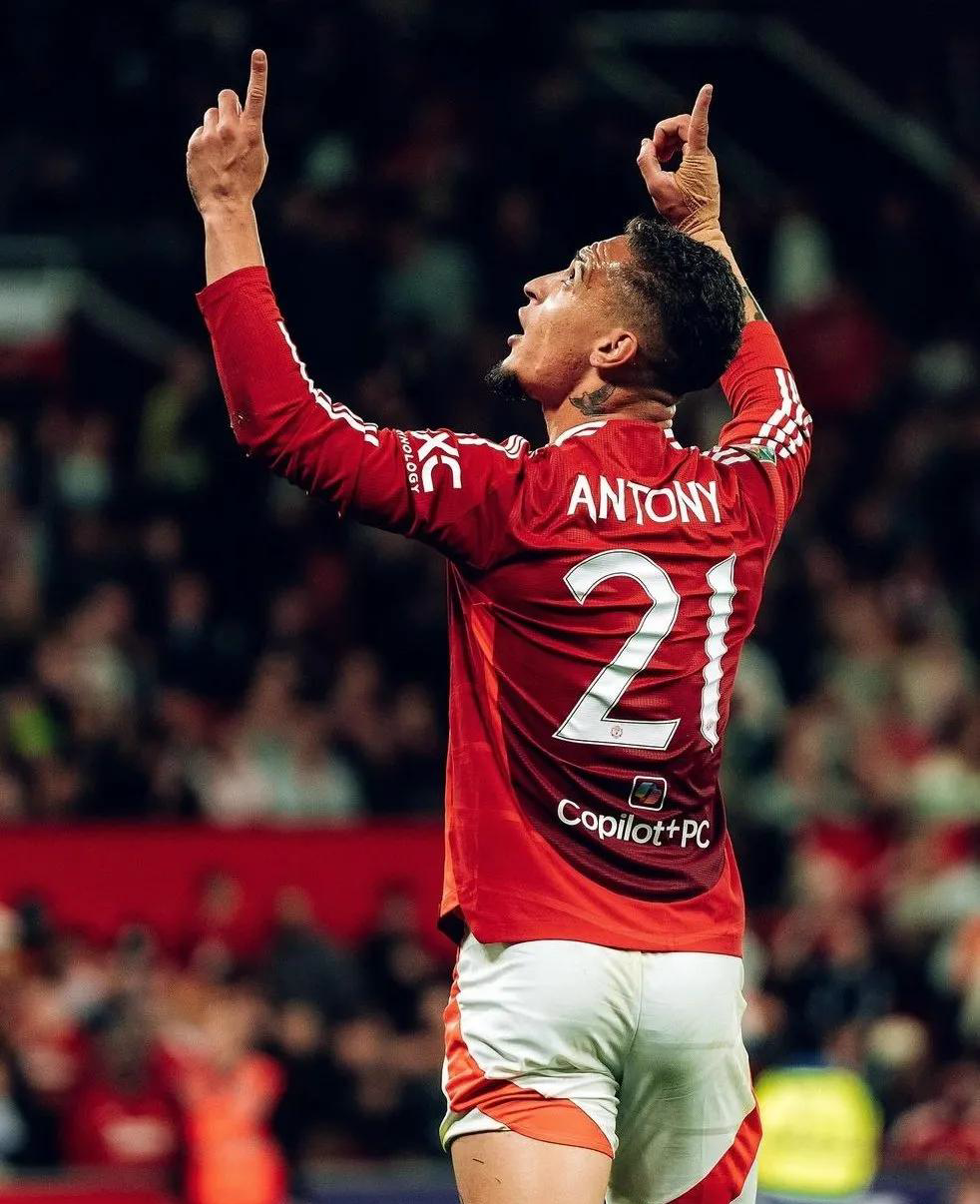 巴恩斯利队主场战胜维冈竞技，积分持续攀升