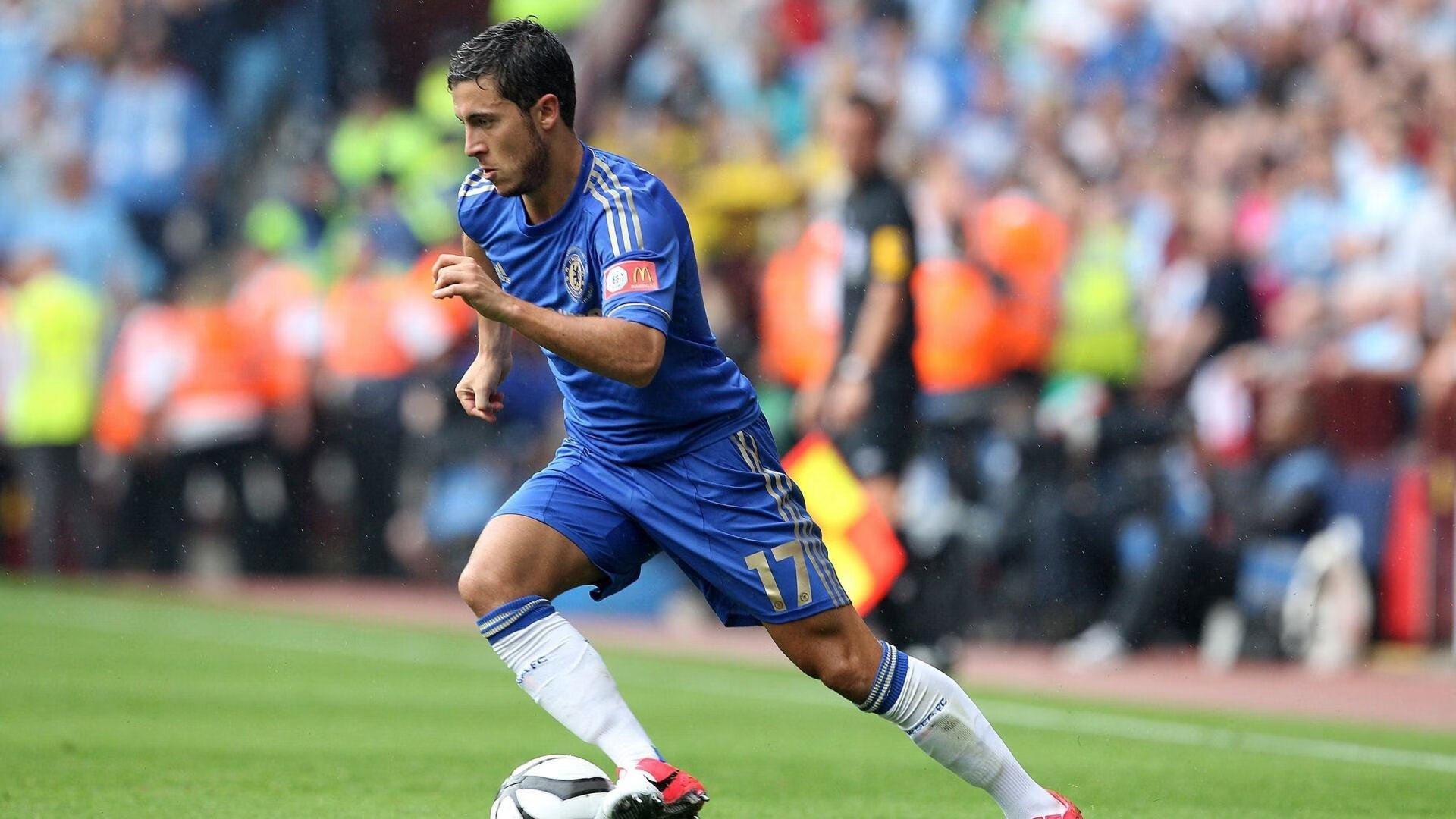 奥亚尔萨瓦尔处子秀光芒万丈，那不勒斯主场逆转比利时黑马